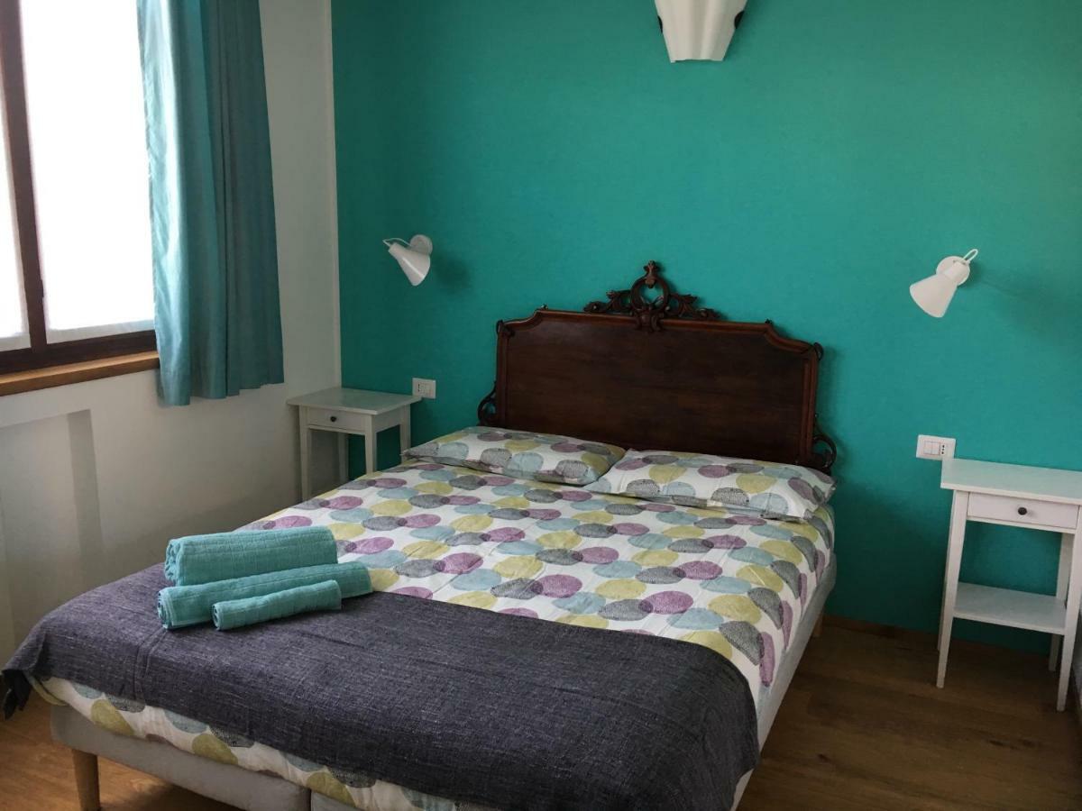 Elleboro Bed & Breakfast Carugo Eksteriør bilde