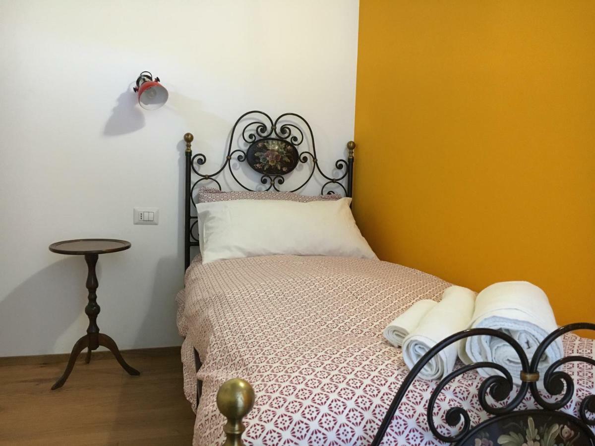 Elleboro Bed & Breakfast Carugo Eksteriør bilde